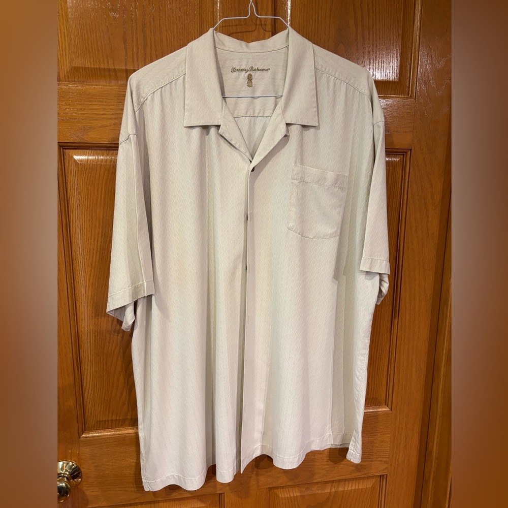 Tommy Bahama Men's Light Tan Button Down Shirt